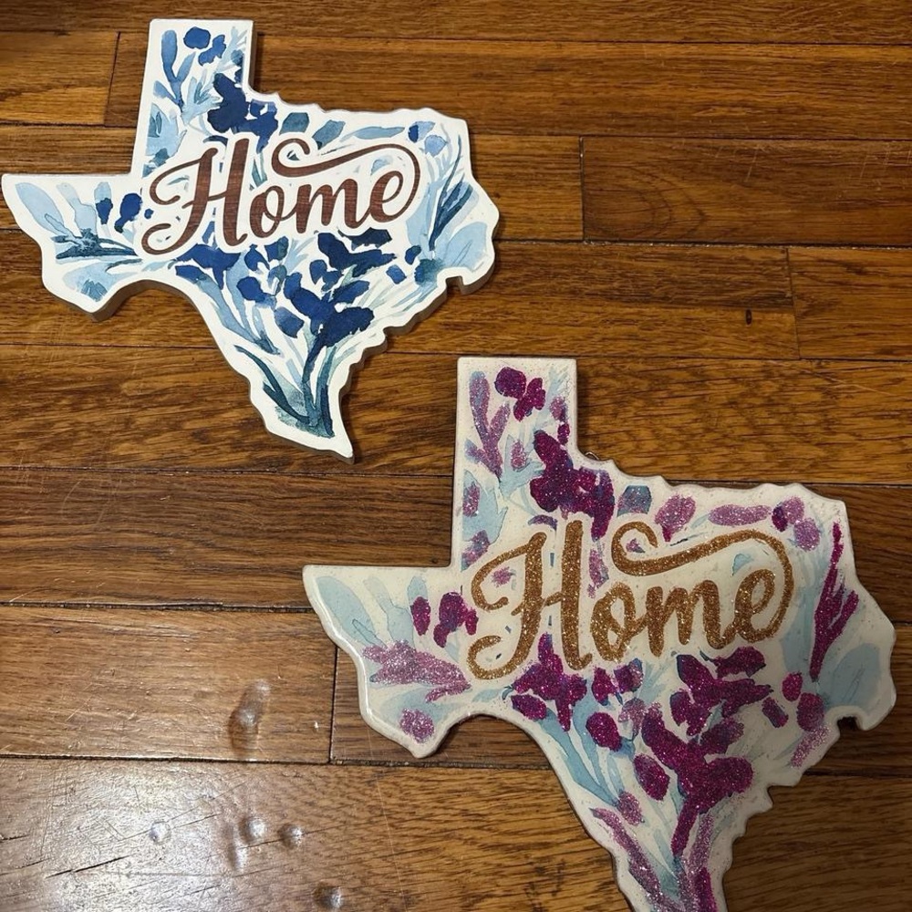 Handmade Texas 'Home' Wooden Wall Plaques - Floral designs